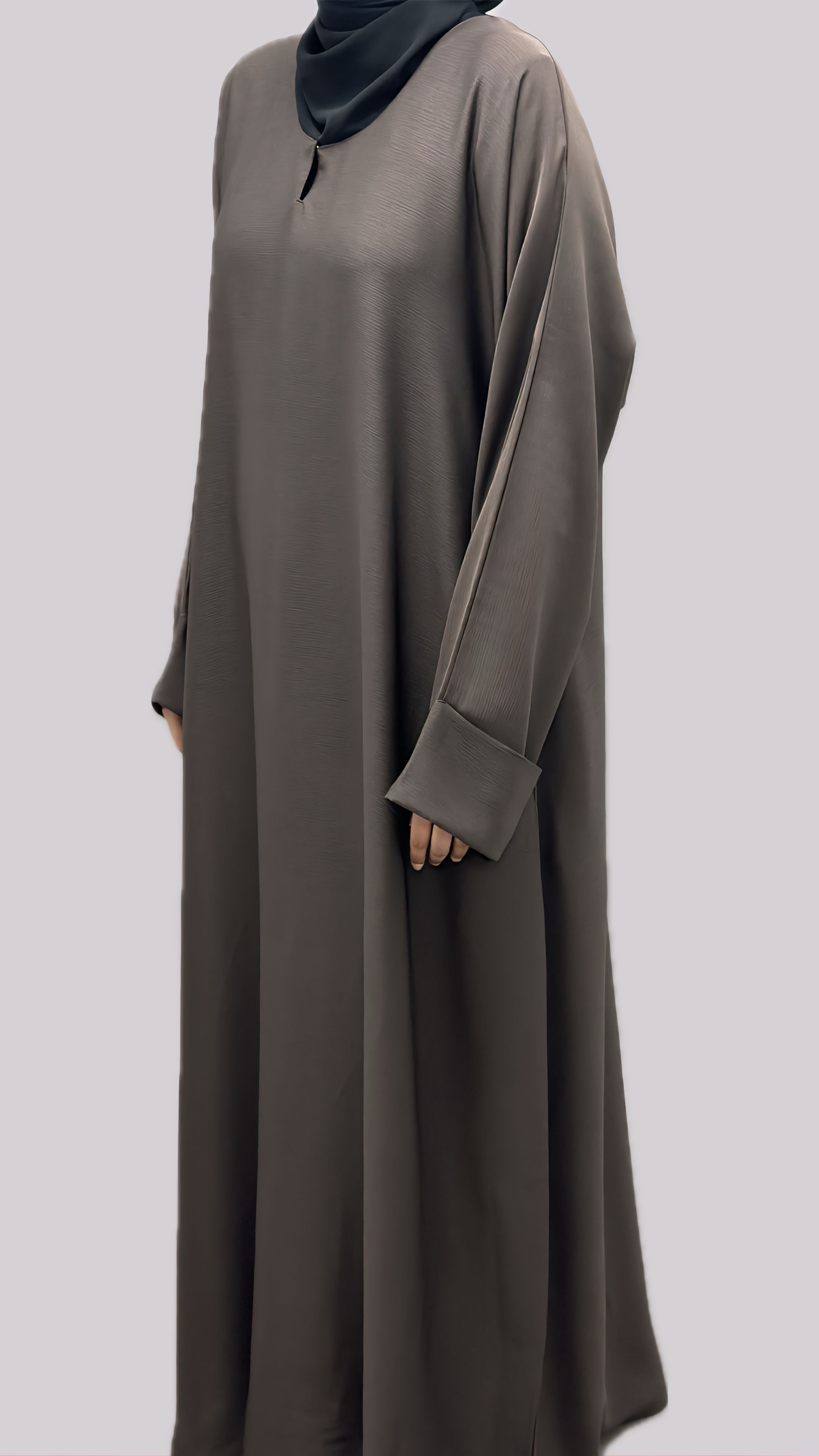 Bark Simple Crinkle Cuff Abaya